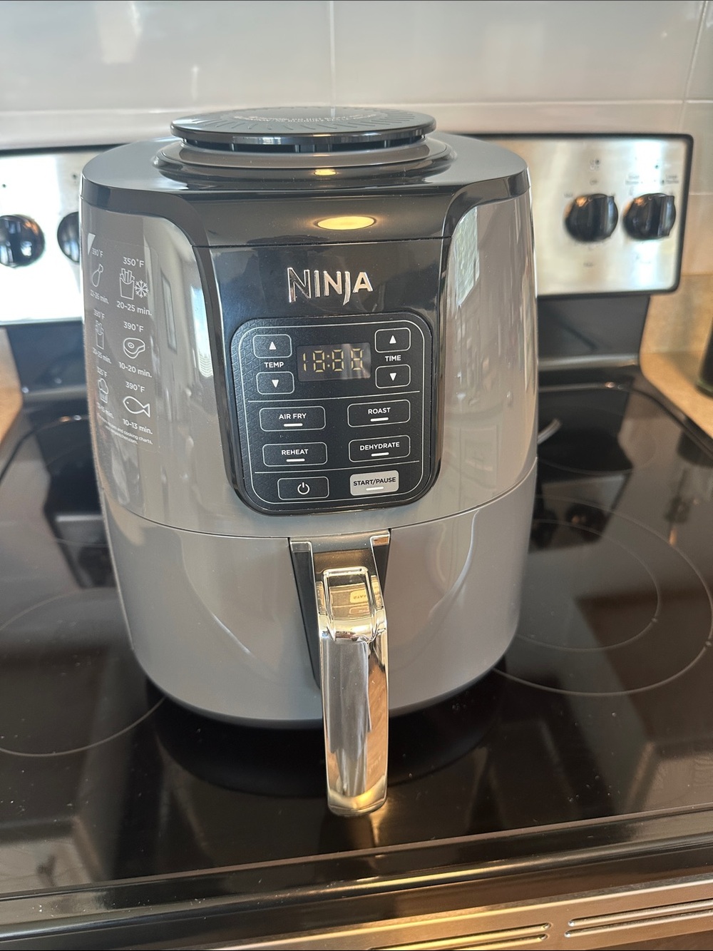Like new!! Ninja Gray Digital Air Fryer Oven - Countertop Multi-Function Cooker